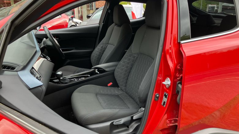 Toyota C-HR 1.8 Hybrid Design 5dr CVT Hybrid Hatchback